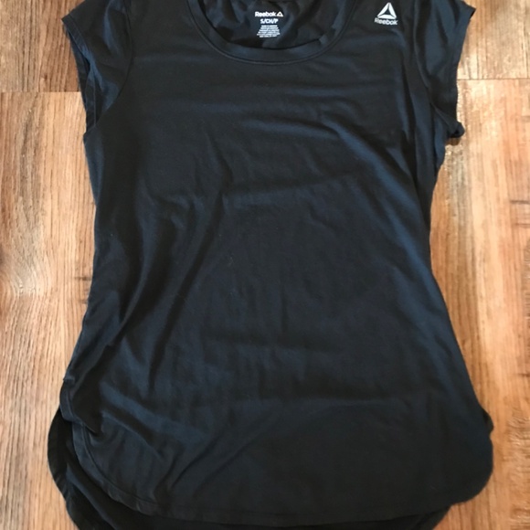 Reebok T-shirt Size Small - Picture 2 of 5